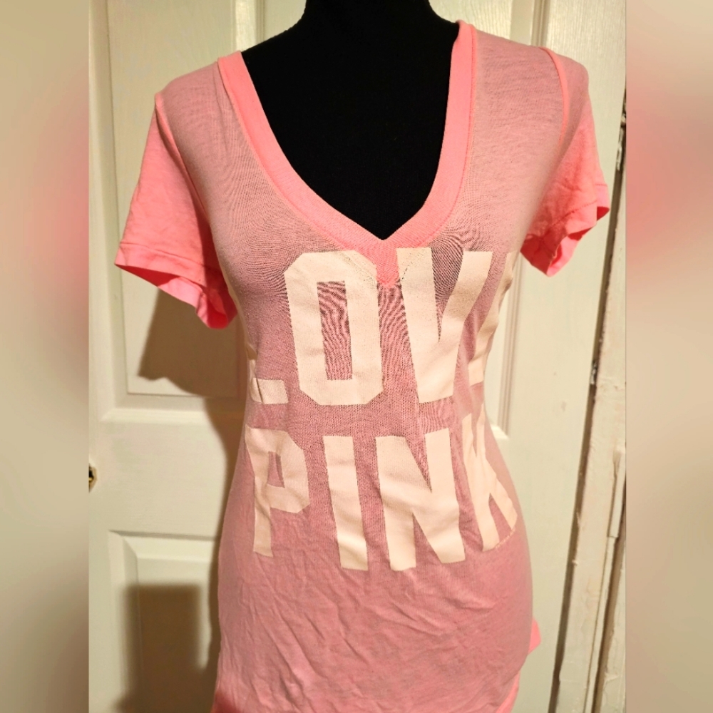 Vintage 2000s Victoria's Secret PINK v-neck t-shirt LOVE PINK
